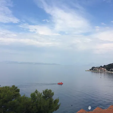 Apartment Kastel